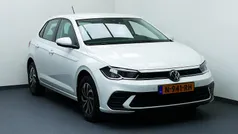 Wit Gebruikt 2021 VW Polo Life Hatchback | € 18.244 (Eerlijke prijs)