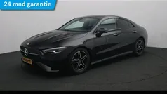 Zwart Gebruikt 2024 Mercedes CLA180 AMG line Sedan | € 38.945 (Eerlijke prijs)
