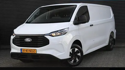 Wit Nieuw 2025 Ford Transit Custom Limited Van | € 46.524 (Goede deal)