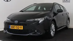 Zwart Gebruikt 2024 Toyota Corolla Hybrid Active Stationwagen | € 27.495 (Goede deal)