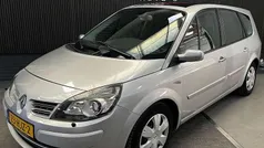 Gebruikt 2009 Renault Scénic III Business MPV | € 3.999 (Eerlijke prijs)
