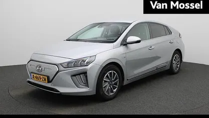 Grijs Gebruikt 2021 Hyundai Ioniq Premium Hatchback | € 16.900 (Goede deal)