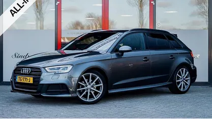 Grijs Gebruikt 2018 Audi A3 Sportback S-Line Hatchback | € 19.950 (Eerlijke prijs)