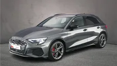 Daytonagrijs pareleffect Gebruikt 2024 Audi A3 Sportback e-tron Competition Sedan | € 42.900 (Eerlijke prijs)