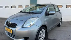 Gebruikt 2006 Toyota Yaris Sol Hatchback | € 2.425 (Eerlijke prijs)