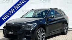 Zwart Gebruikt 2022 BMW X1 Executive SUV | € 33.900 (Eerlijke prijs)