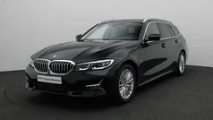 Gebruikt 2022 BMW 320 Executive Stationwagen | € 33.900 (Eerlijke prijs)