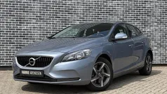 Blauw Gebruikt 2018 Volvo V40 Kinetic Stationwagen | € 17.694 (Goede deal)