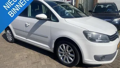 Wit Gebruikt 2011 VW Touran Highline MPV | € 6.950 (Goede deal)