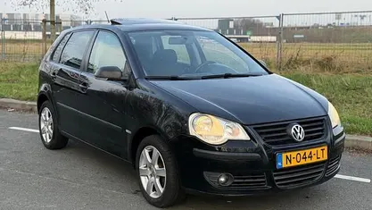 Zwart Gebruikt 2007 VW Polo Trendline Hatchback | € 2.750 (Eerlijke prijs)