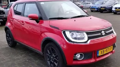 Rood Occasion 2018 Suzuki Ignis Hatchback | € 15.499 (Eerlijke prijs)