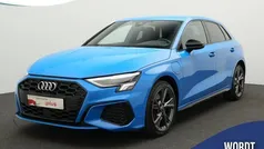 Blauw Gebruikt 2021 Audi A3 Sportback Competition Hatchback | € 32.800 (Eerlijke prijs)