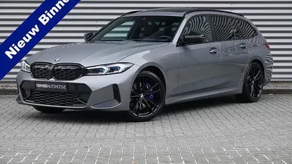 Grijs Gebruikt 2023 BMW M340 M Sport Sedan | € 56.900 (Super prijs)