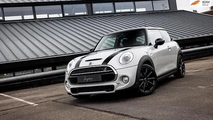 Wit Gebruikt 2015 Mini John Cooper Works Chili Hatchback | € 14.650 (Eerlijke prijs)