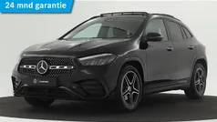 Zwart Gebruikt 2024 Mercedes GLA180 AMG line SUV | € 49.945 (Eerlijke prijs)