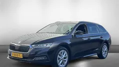 Zwart Gebruikt 2021 Skoda Octavia Business Line Stationwagen | € 24.440 (Goede deal)