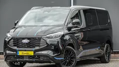 Zwart Nieuw 2025 Ford Tourneo Sport Van | € 70.950 (Eerlijke prijs)