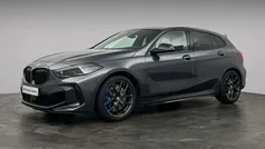 Grijs, metallic lak Gebruikt 2021 BMW M135 Comfort Edition Hatchback | € 37.880 (Eerlijke prijs)