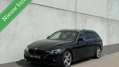 Zwart Gebruikt 2019 BMW 318 M Sport Stationwagen | € 19.880 (Eerlijke prijs)