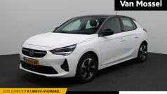 Wit Gebruikt 2023 Opel Corsa-e Hatchback | € 18.740 (Eerlijke prijs)
