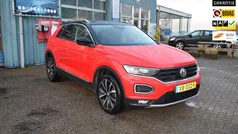 Rood Gebruikt 2018 VW T-Roc Style SUV | € 16.295 (Eerlijke prijs)