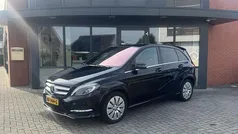 Zwart Gebruikt 2016 Mercedes B250e Edition MPV | € 10.750 (Eerlijke prijs)