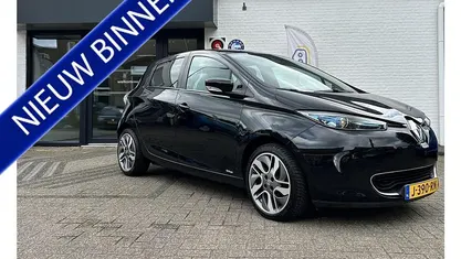 Zwart Gebruikt 2016 Renault Zoe Zen Hatchback | € 6.950 (Eerlijke prijs)