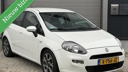 Occasion 2012 Fiat Punto Evo Hatchback | € 2.250 (Eerlijke prijs)