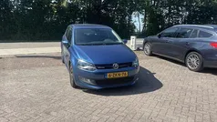 Blauw Gebruikt 2015 VW Polo Hatchback | € 8.244 (Eerlijke prijs)