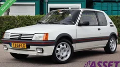 Wit Gebruikt 1988 Peugeot 205 GTi Hatchback | € 39.995