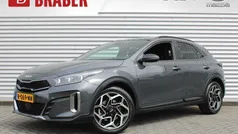Grijs, metallic lak Gebruikt 2022 Kia XCeed First Edition SUV | € 29.900 (Eerlijke prijs)