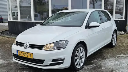 Occasion VW Golf VII Highline 105 PK (77 kW) 2015 Wit Hatchback