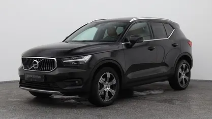 Zwart Gebruikt 2020 Volvo XC40 Inscription SUV | € 28.900 (Eerlijke prijs)