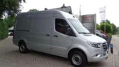Grijs Gebruikt 2023 Mercedes Sprinter Van | € 48.950 (Eerlijke prijs)