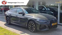 Grijs Gebruikt 2023 BMW i4 Executive Sedan | € 39.950 (Goede deal)