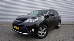 Zwart Gebruikt 2015 Toyota RAV4 SUV | € 19.450 (Eerlijke prijs)