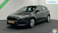 Grijs Gebruikt 2018 Ford Focus Business Edition Hatchback | € 10.750 (Super prijs)