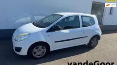Gebruikt 2009 Renault Twingo Authentique Hatchback | € 1.950 (Eerlijke prijs)