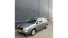 Grijs Gebruikt 2004 VW Polo Hatchback | € 2.249 (Eerlijke prijs)