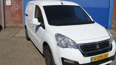 Wit Gebruikt 2018 Peugeot Partner Premium MPV | € 7.000 (Eerlijke prijs)