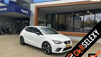 Wit Gebruikt 2024 Seat Ibiza FR Hatchback | € 23.990 (Eerlijke prijs)