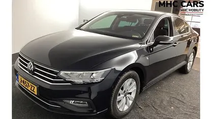Occasion 2020 VW Passat Business Sedan | € 18.700 (Goede deal)