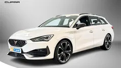 Wit Gebruikt 2022 Cupra Leon VZ Hatchback | € 25.995 (Eerlijke prijs)