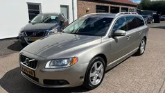 Bruin Gebruikt 2009 Volvo V70 Momentum Stationwagen | € 11.995 (Eerlijke prijs)