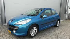Blauw Gebruikt 2009 Peugeot 207 Hatchback | € 2.495 (Eerlijke prijs)