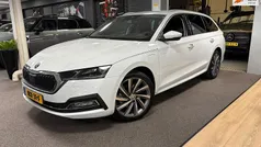 Wit Gebruikt 2021 Skoda Octavia Business Line Stationwagen | € 25.350 (Goede deal)