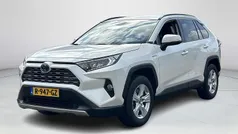 Wit Gebruikt 2020 Toyota RAV4 Hybrid Active SUV | € 30.950 (Eerlijke prijs)
