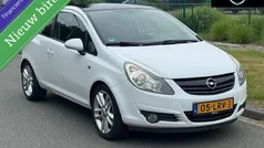 Wit Gebruikt 2010 Opel Corsa Color Edition Hatchback | € 2.750 (Eerlijke prijs)