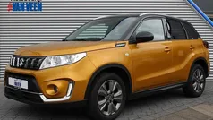 Geel, metallic lak Gebruikt 2019 Suzuki Vitara SUV | € 18.945 (Eerlijke prijs)
