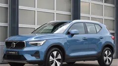 Blauw Gebruikt 2022 Volvo XC40 Core SUV | € 39.950 (Eerlijke prijs)